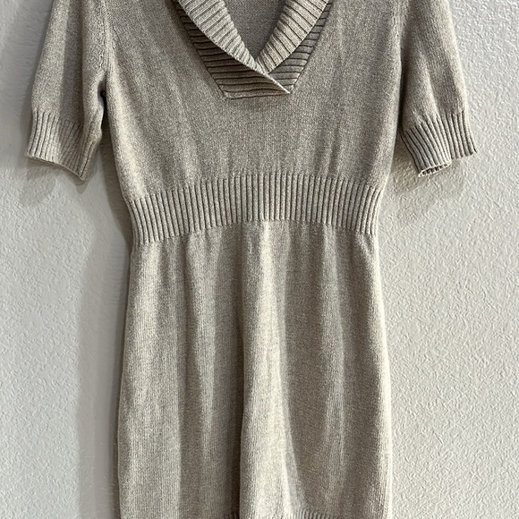 Loft Women’s Knee Length Sweater Dress Short Sleeve Beige Size XS - Picture 8 of 9